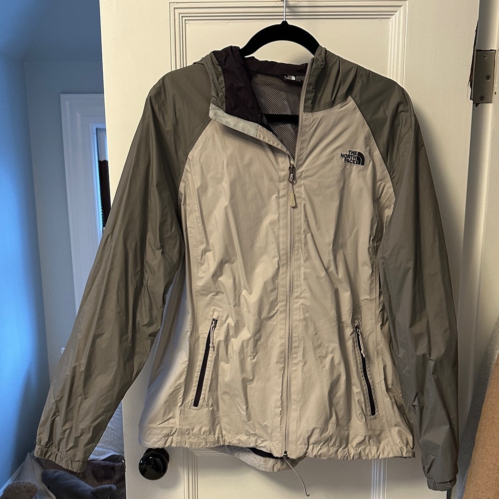 The North Face Women's Two-Tone Gray Ski Jacket